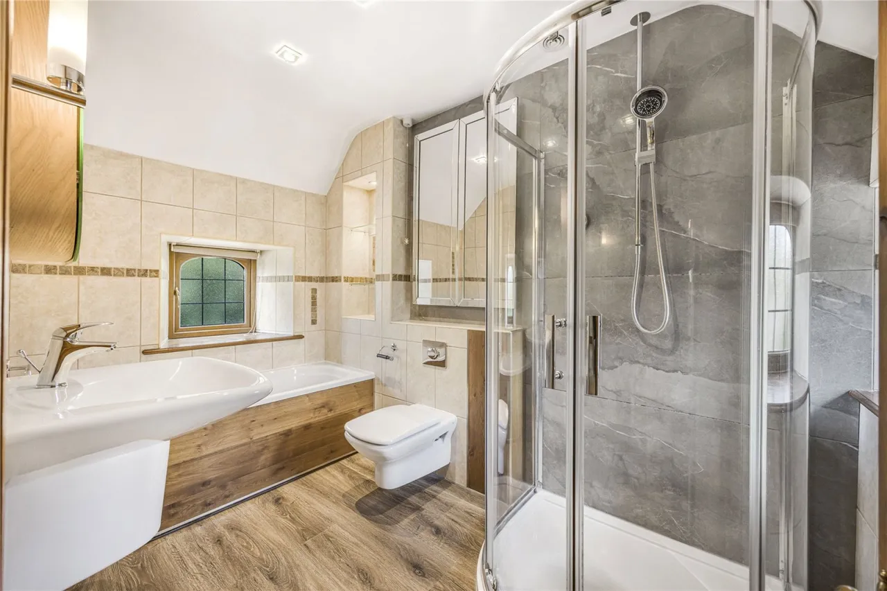 Shipton Oliffe, Cheltenham, GL54, photo 12