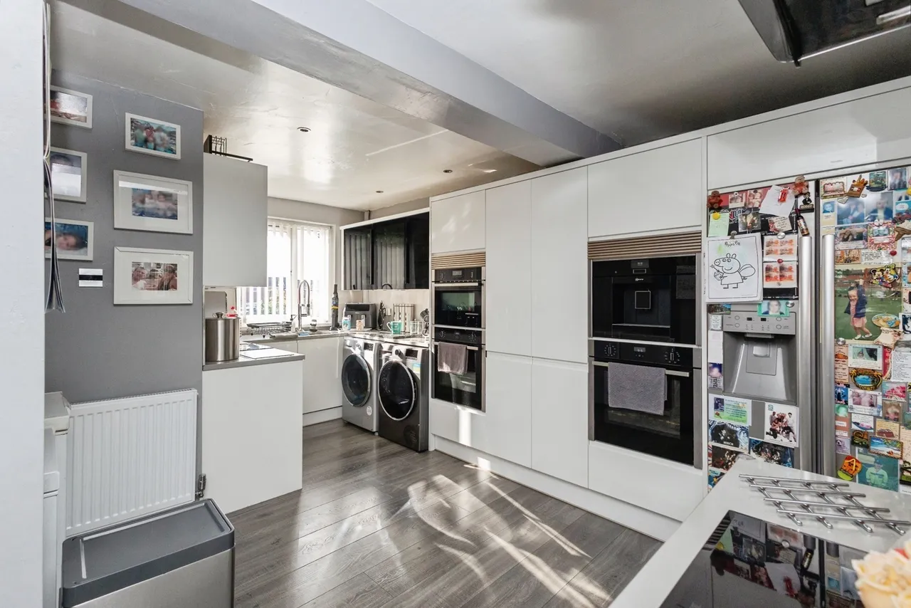 Barry Lawson Close, Manchester, M8, photo 7