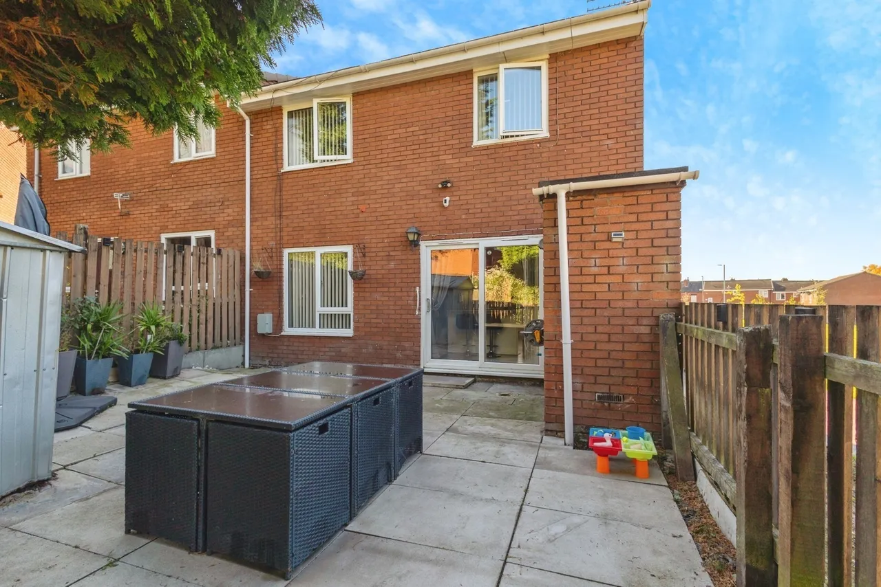 Barry Lawson Close, Manchester, M8, photo 15