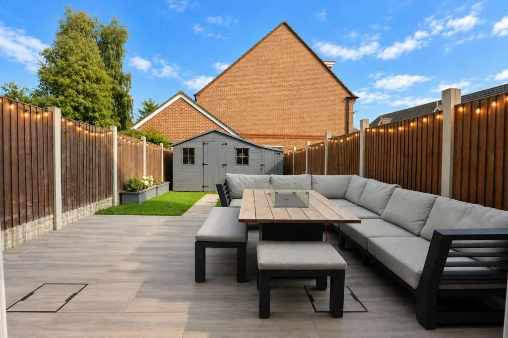 Neville Duke Way, Tangmere, PO20, photo 17