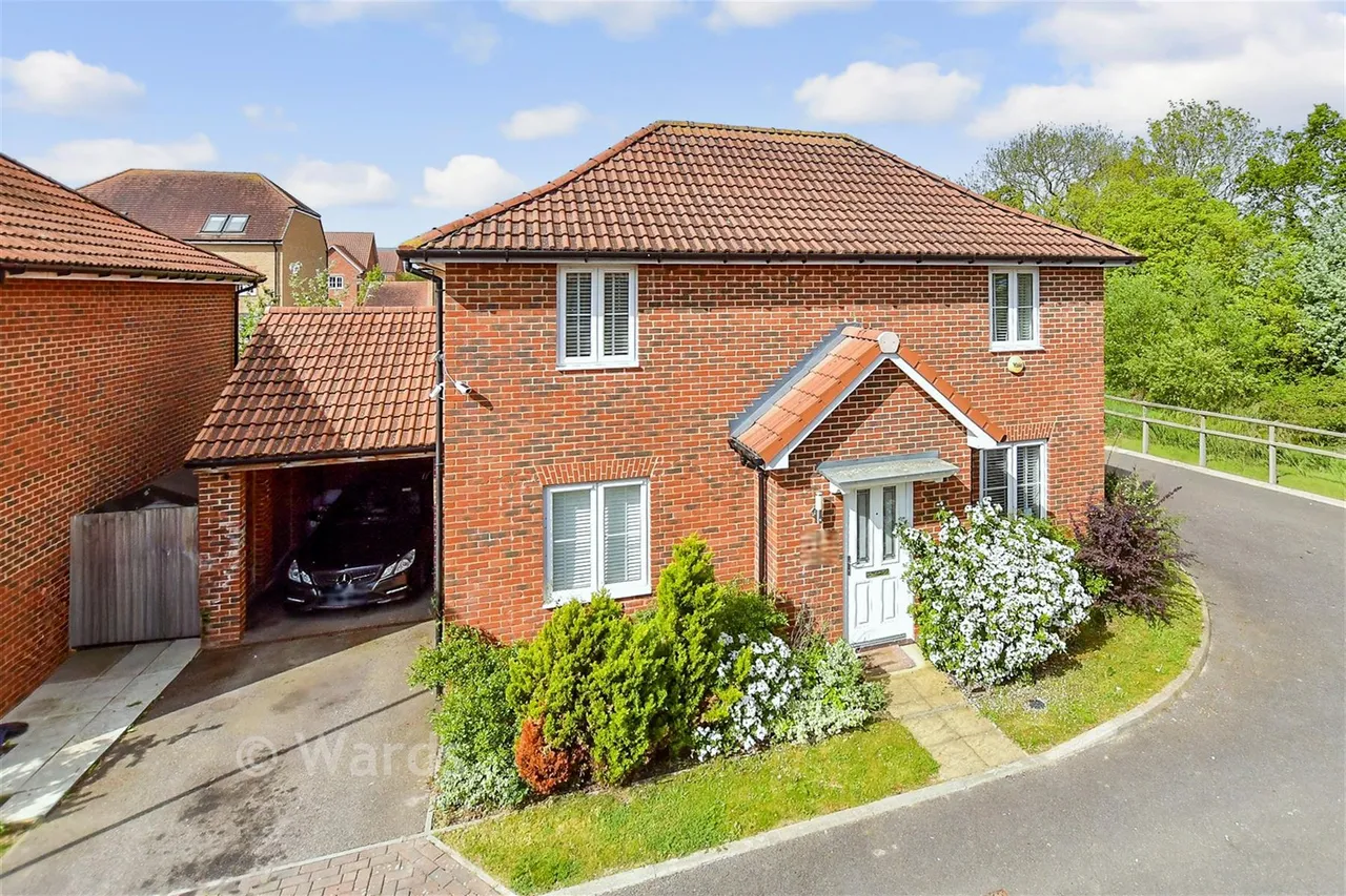 4 bed house for sale, Davy Street, Aylesham, CT3