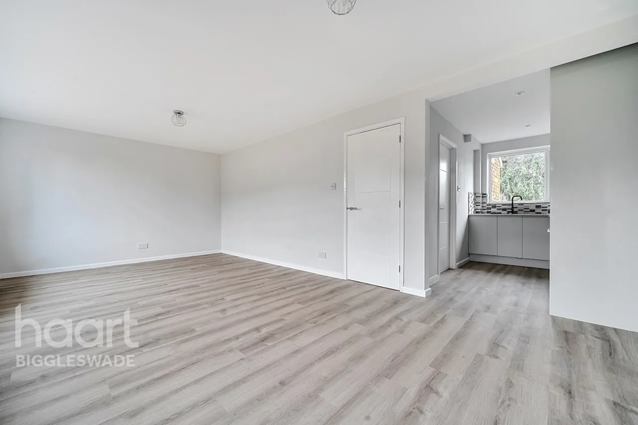 Maple Close, Biggleswade, SG18, photo 2