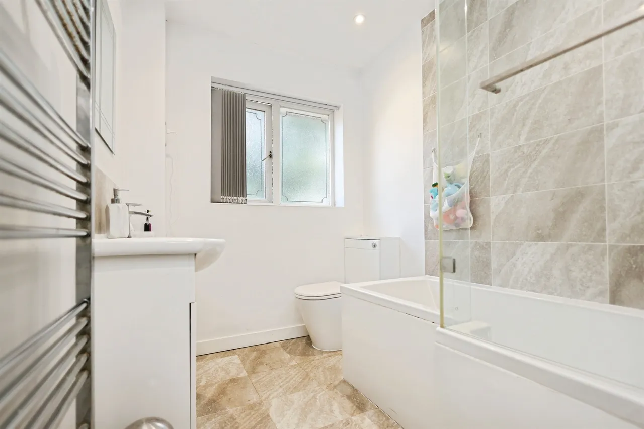 Kingsleigh Drive, Birmingham, B36, photo 2