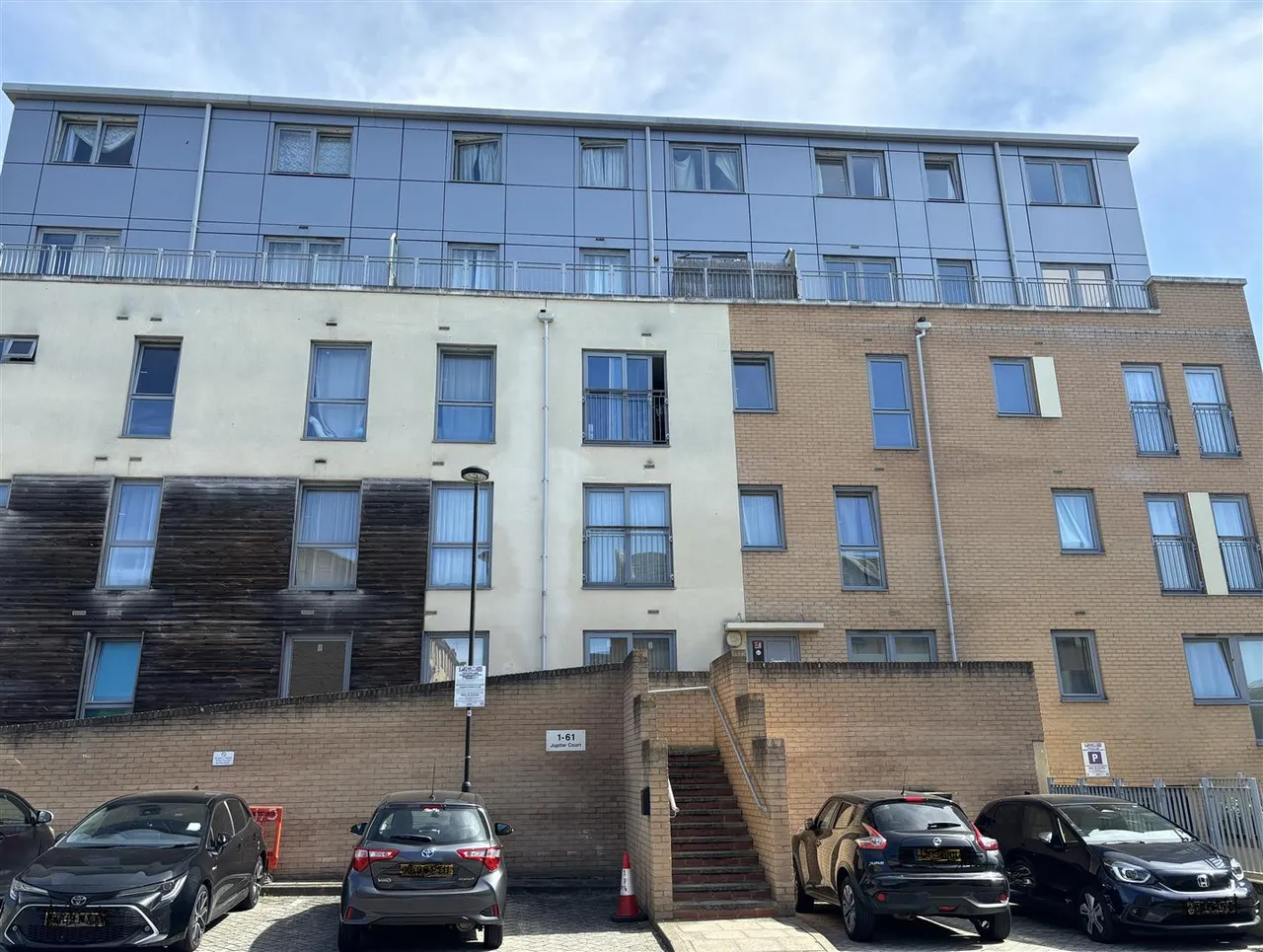 Cameron Crescent, Edgware, photo 12