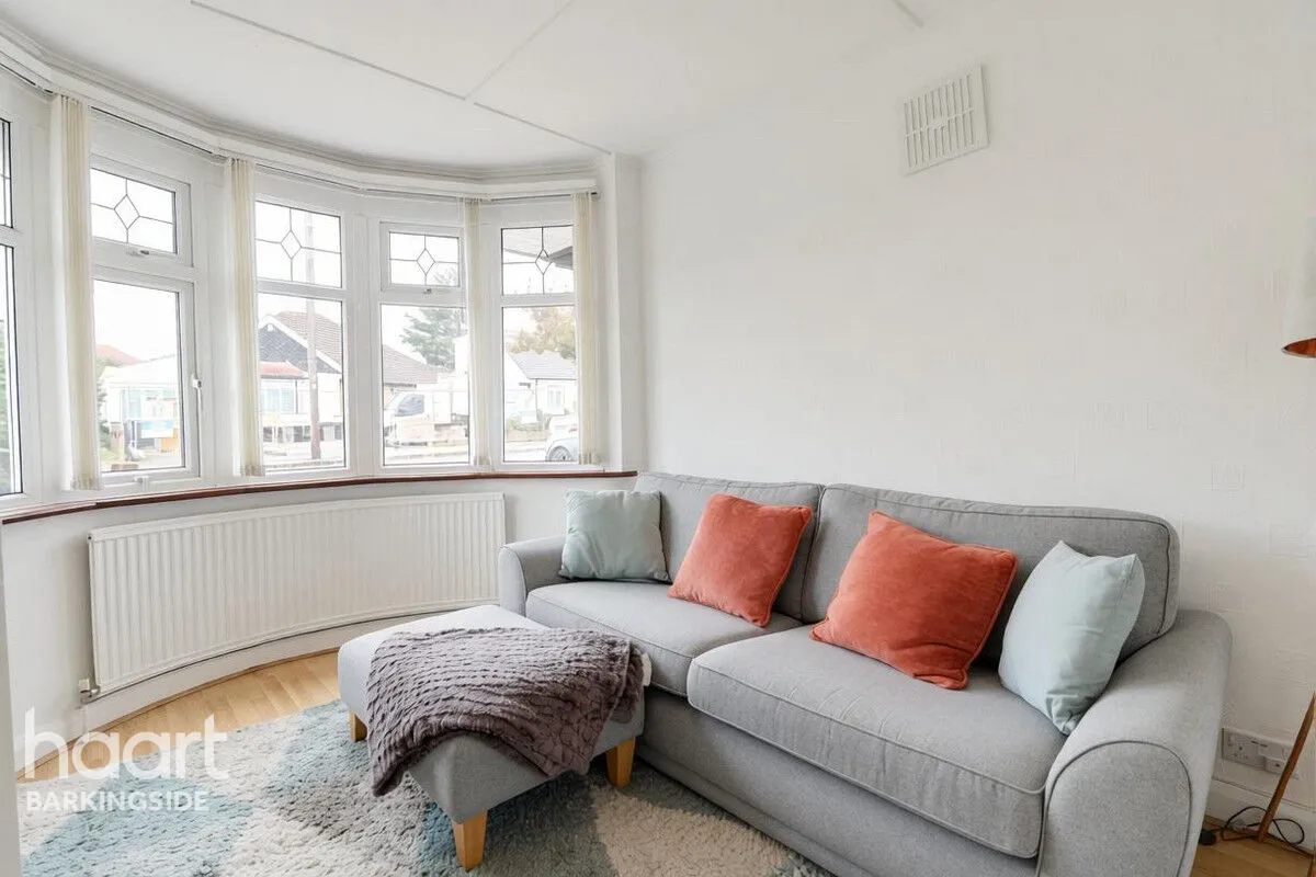 Ashley Avenue, Barkingde, IG6, photo 6