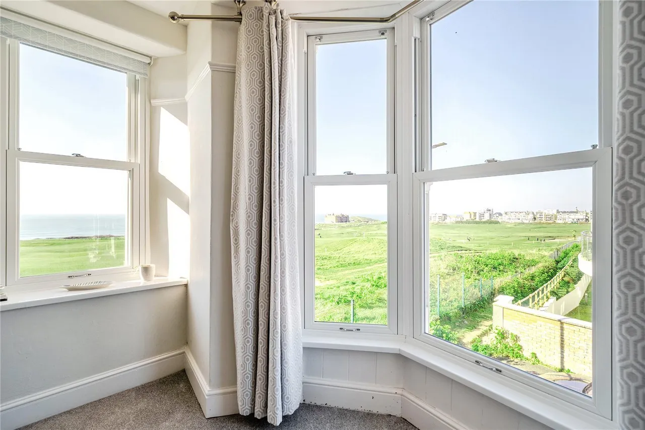 Golf Terrace, Newquay, TR7, photo 9