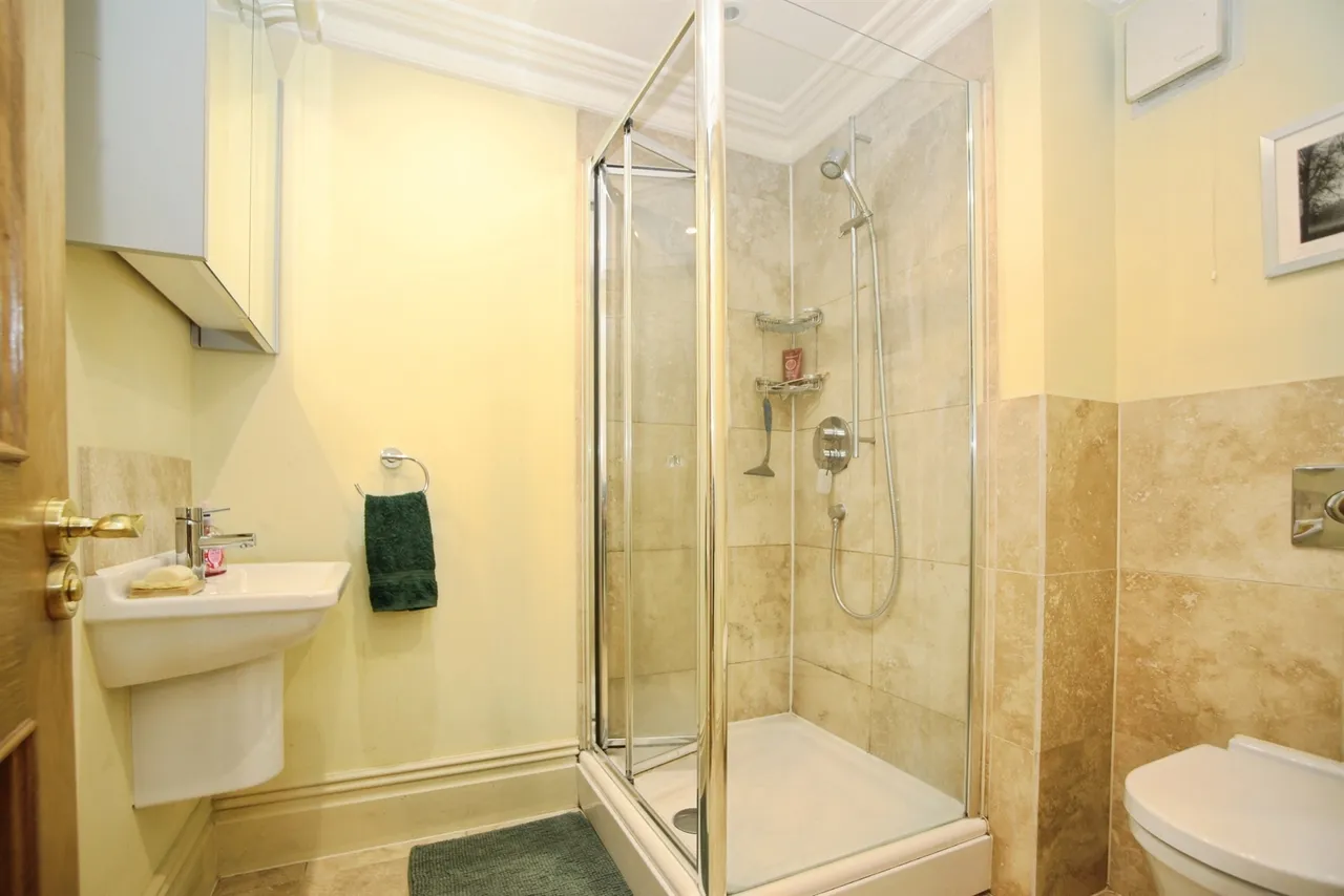 The Manor, Talygarn, CF72, photo 20