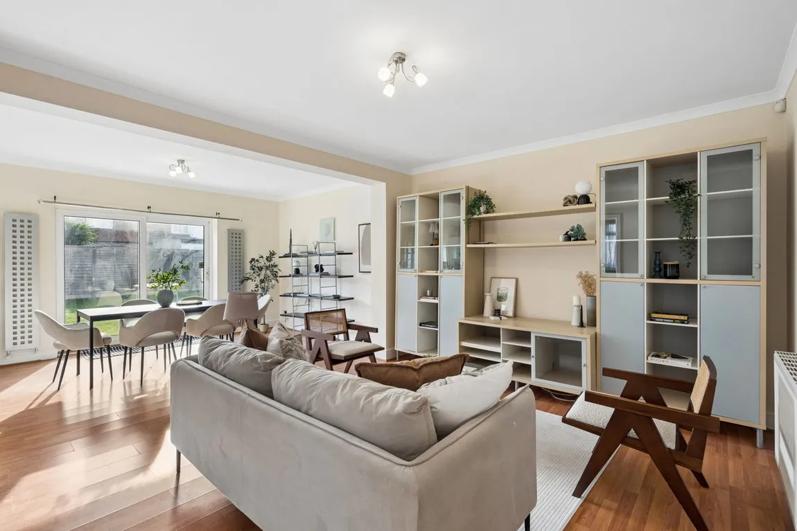 Downs Avenue, Pinner, HA5, photo 2