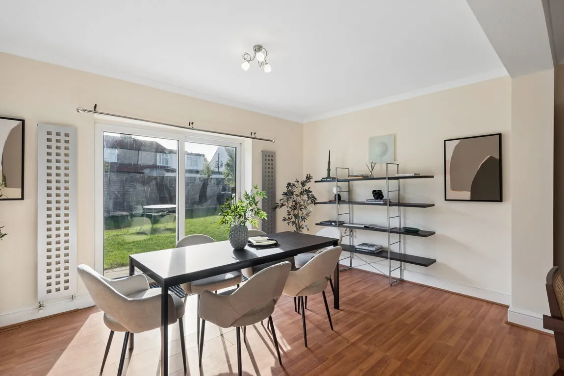 Downs Avenue, Pinner, HA5, photo 3