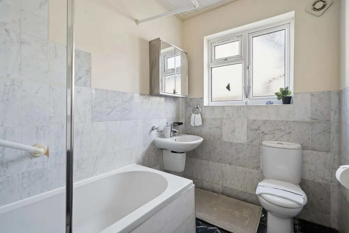 Downs Avenue, Pinner, HA5, photo 11