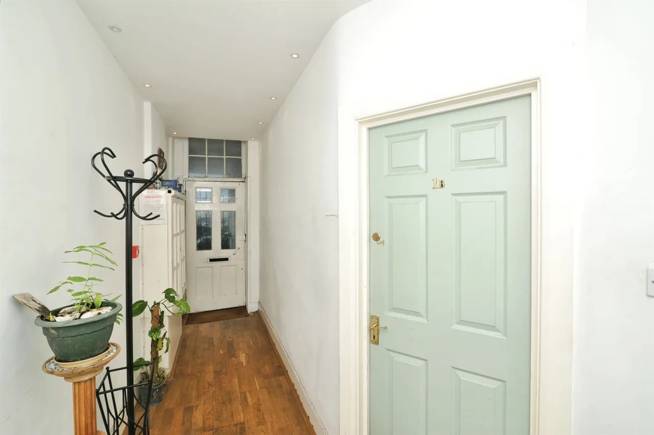Pelham Crescent, Hastings, TN34, photo 12