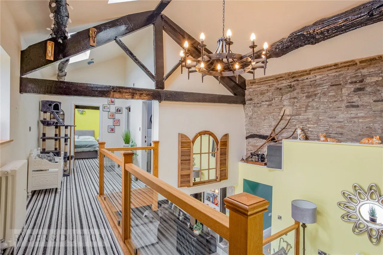 4 bed house for sale, Oakenhead Wood Old Road, Rawtenstall, BB4