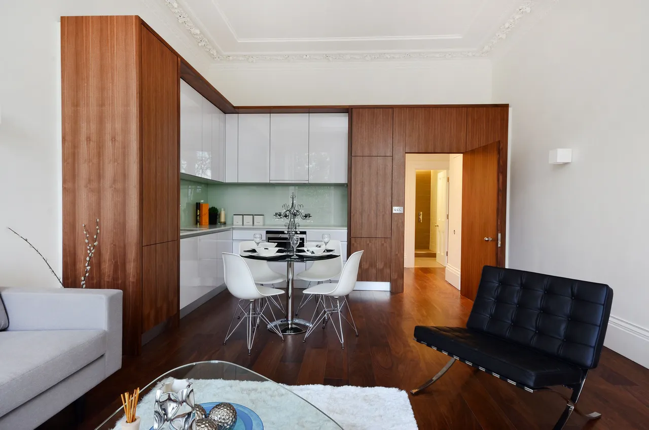 Flat 3, 123 St Georges Square, London, photo 4