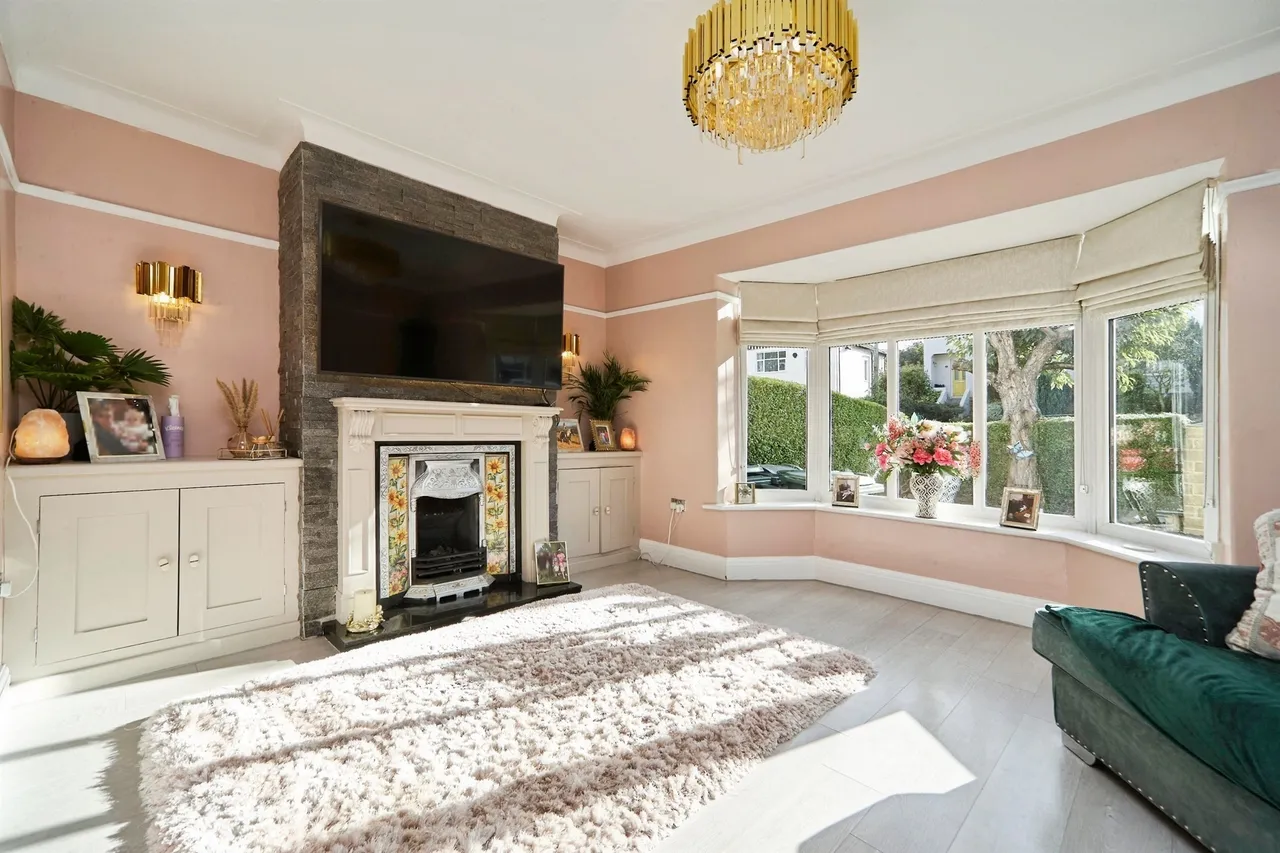 Netherhall Road, Baildon, BD17, photo 2