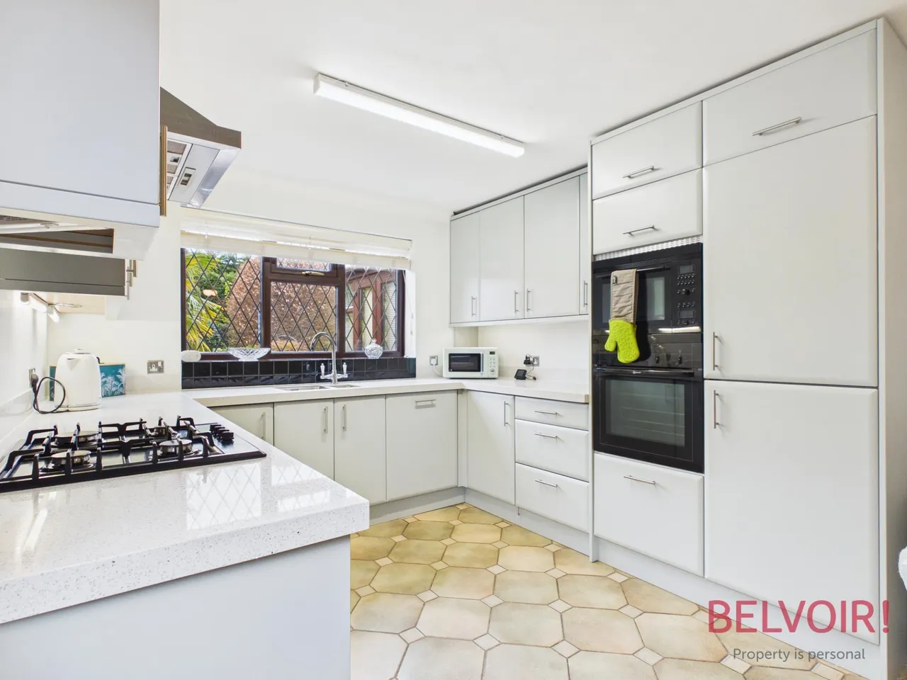 The Hollies, Rainworth, NG21, photo 7