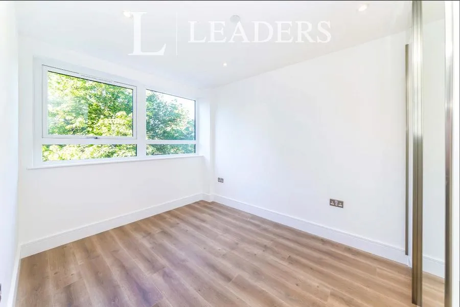 Wood Street, East Grinstead, RH19, photo 6