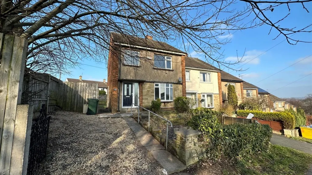 3 bed house to rent, The Bank, Bradford