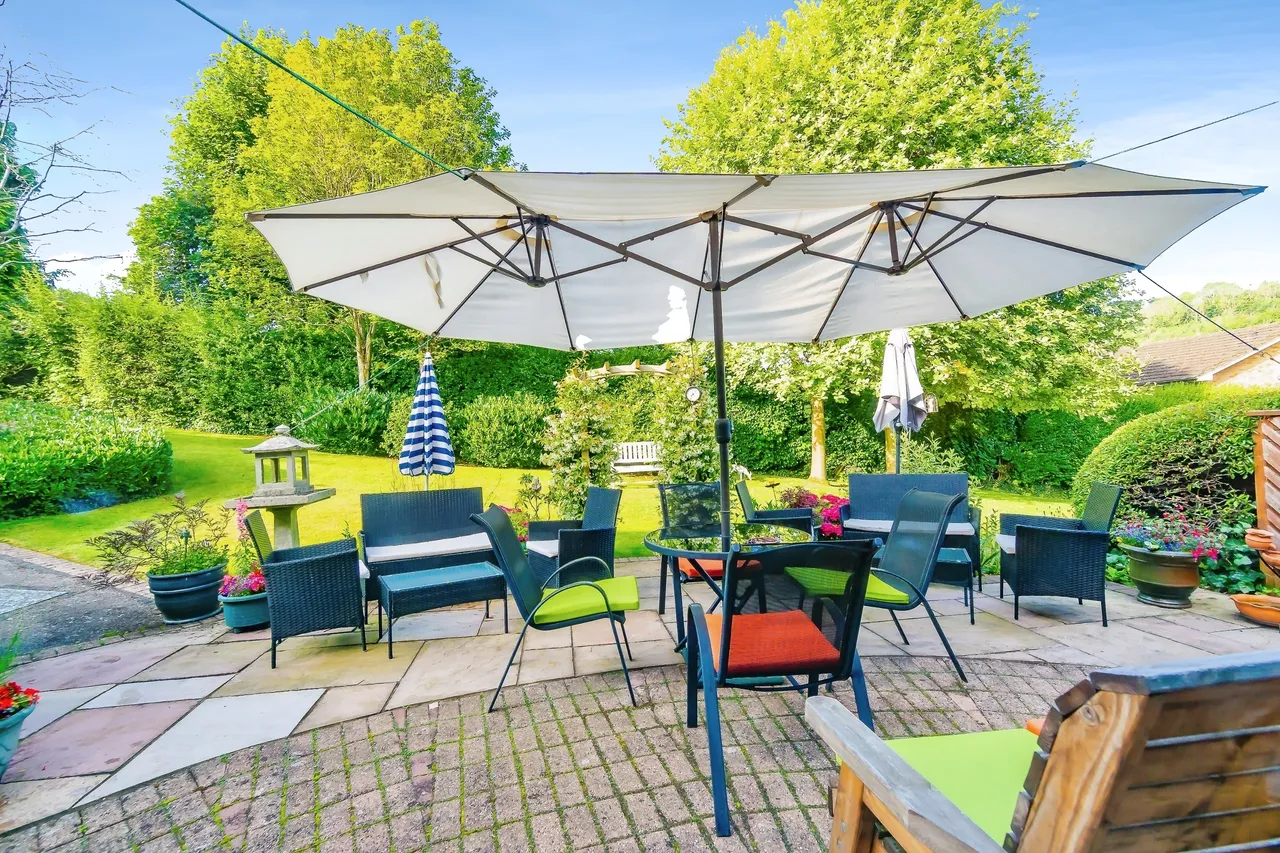 Beechwood Gardens, Caterham, Surrey, CR3, photo 6
