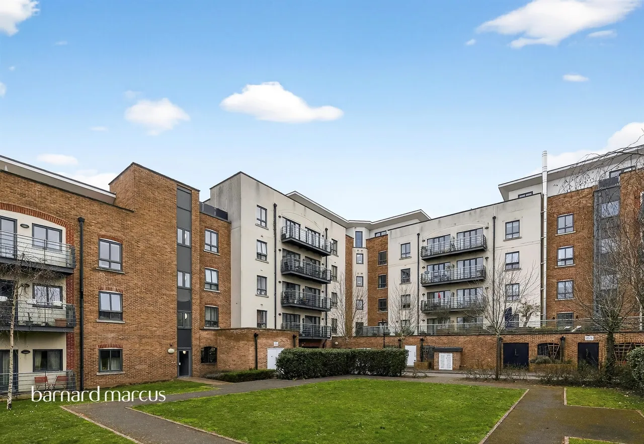 Clifford Avenue, London, photo 12