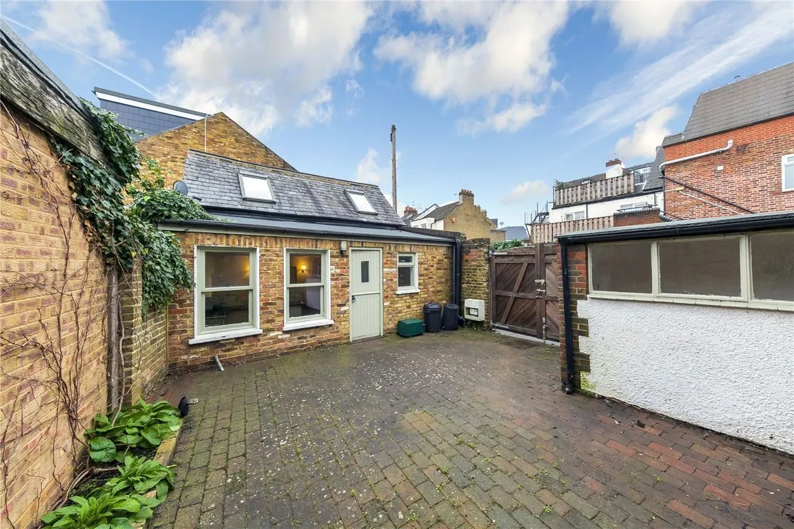 Stanley Road, Teddington, TW11, photo 4