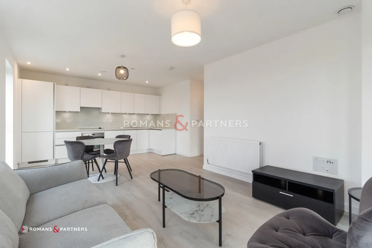 Tabbard Apartments, East Acton, W3, photo 4