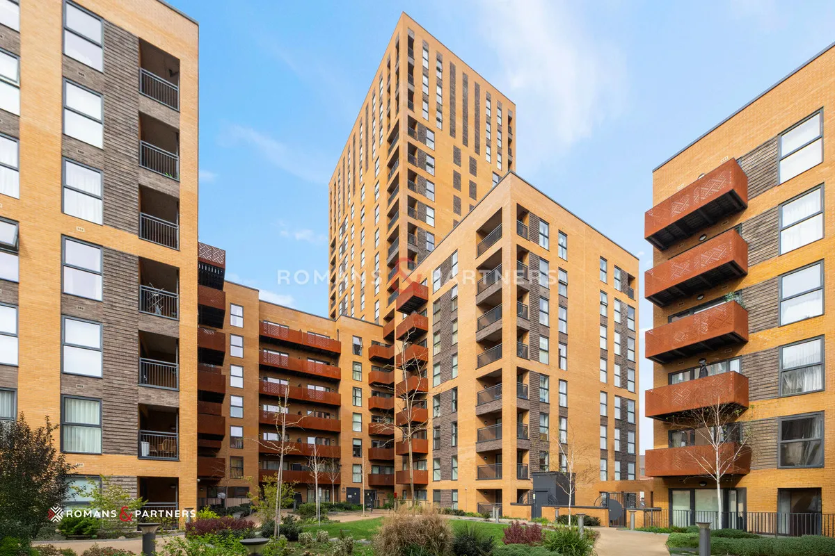 Tabbard Apartments, East Acton, W3, photo 12