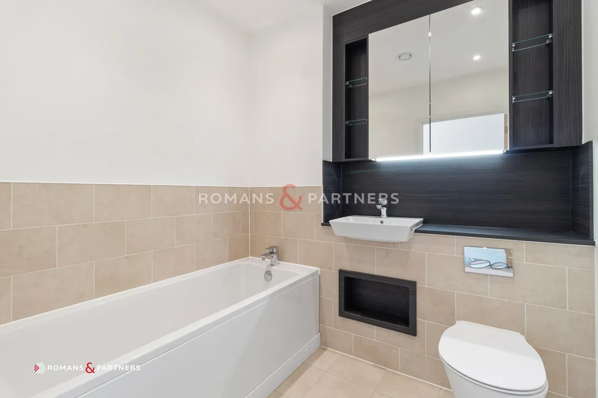 Tabbard Apartments, East Acton, W3, photo 11