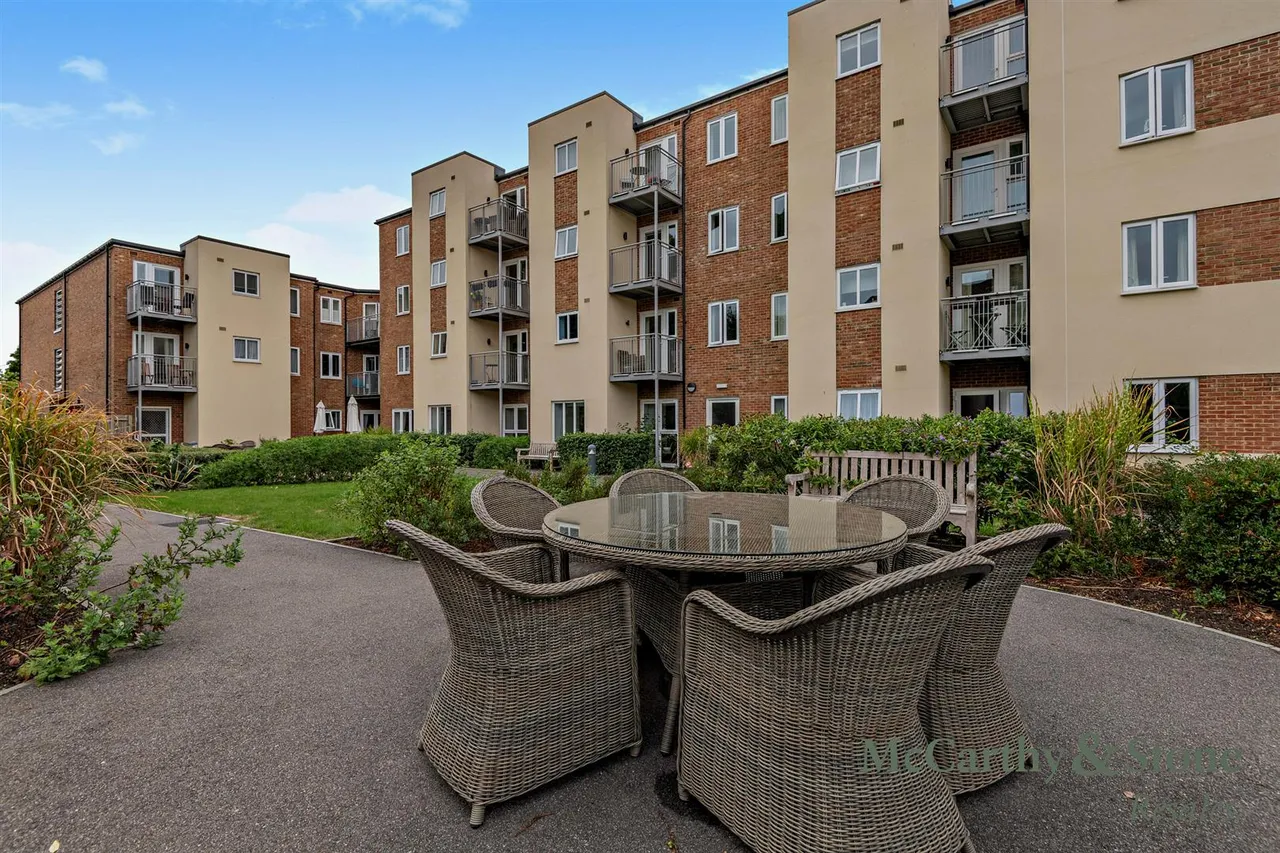 Charlton Green, Dover, CT16, photo 18