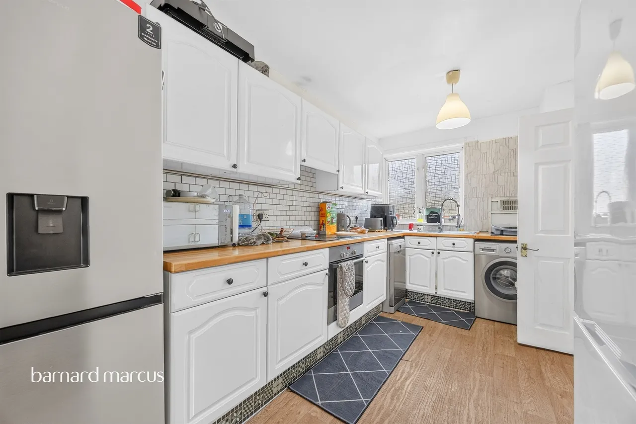 Brabazon Avenue, Wallington, SM6, photo 3