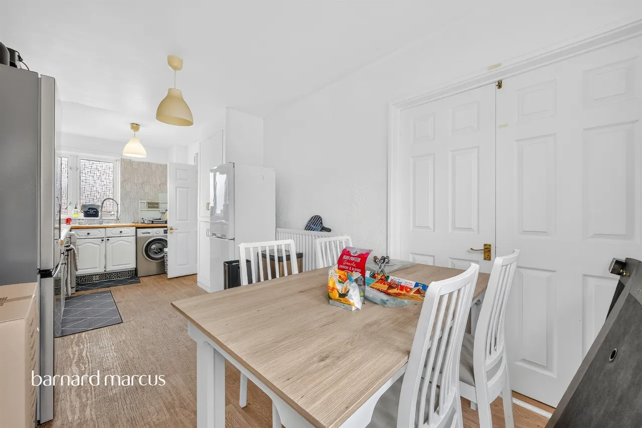 Brabazon Avenue, Wallington, SM6, photo 5