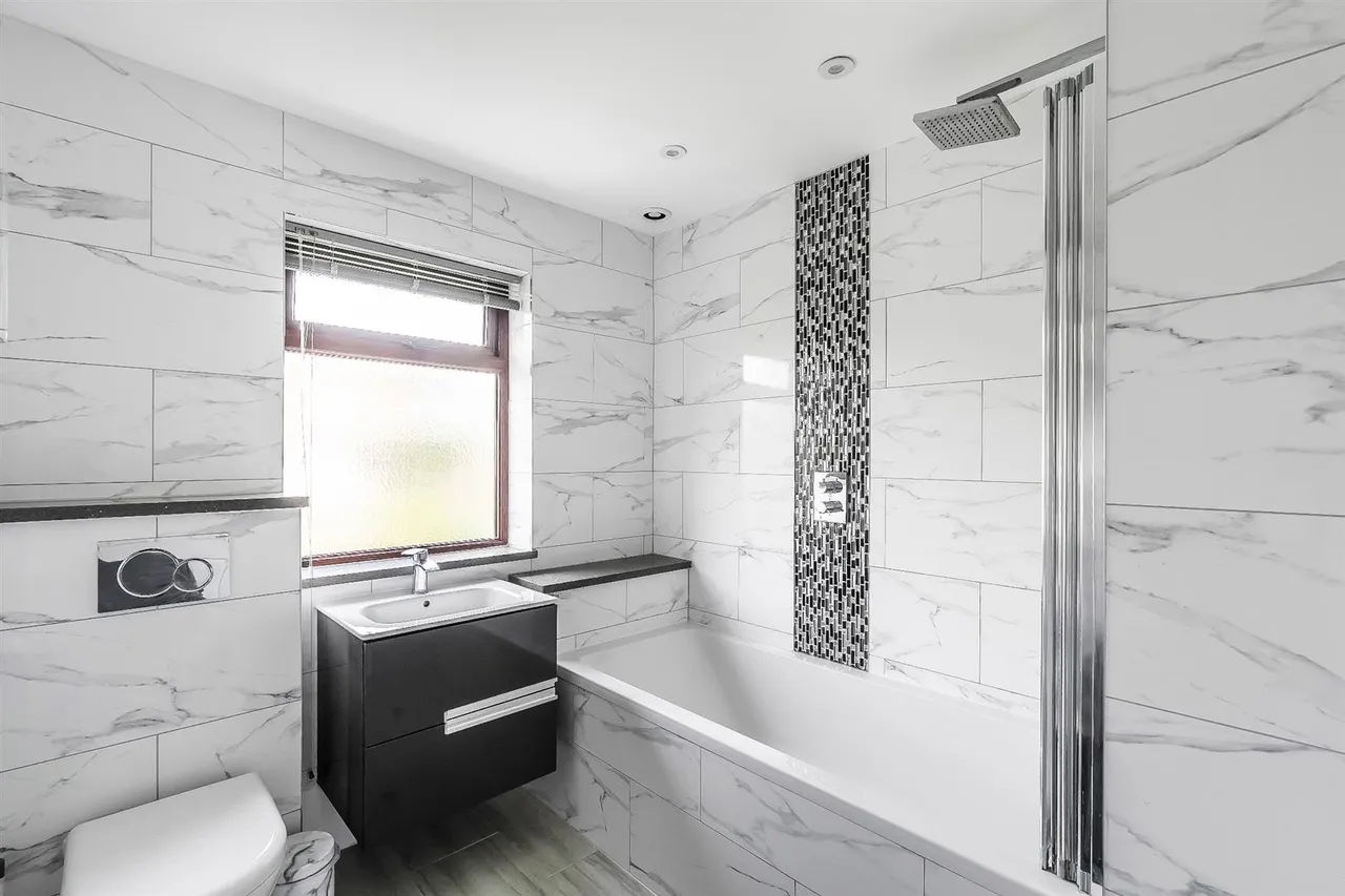 Milton Way, Fetcham, KT22, photo 6