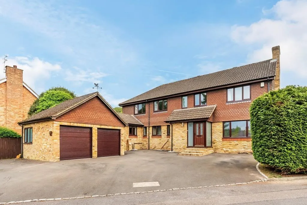 Milton Way, Fetcham, KT22, photo 17