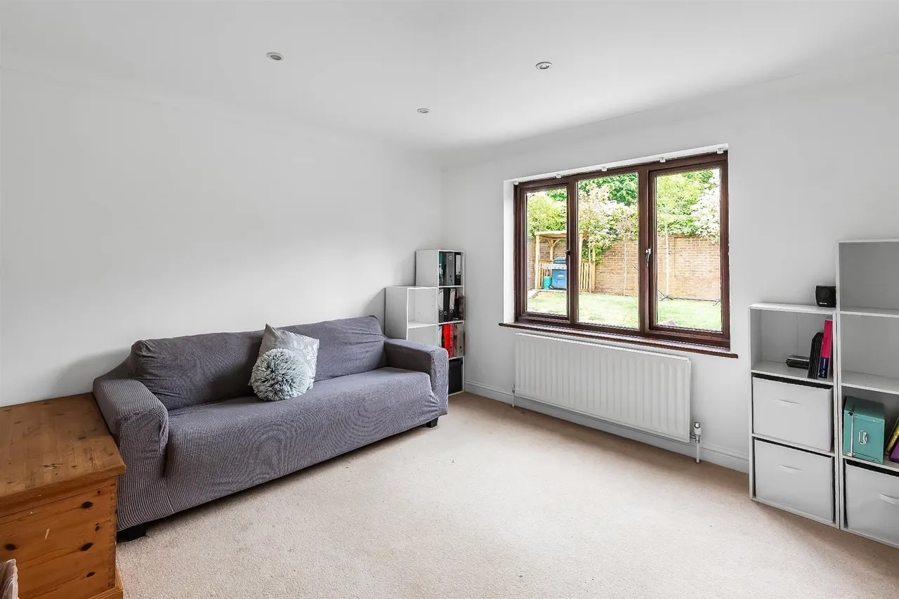 Milton Way, Fetcham, KT22, photo 5
