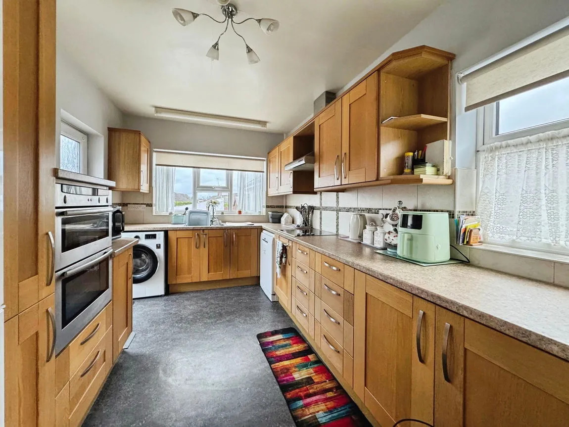 Gillian Drive, Rhyl, Denbighshire, LL18 4TB, photo 4