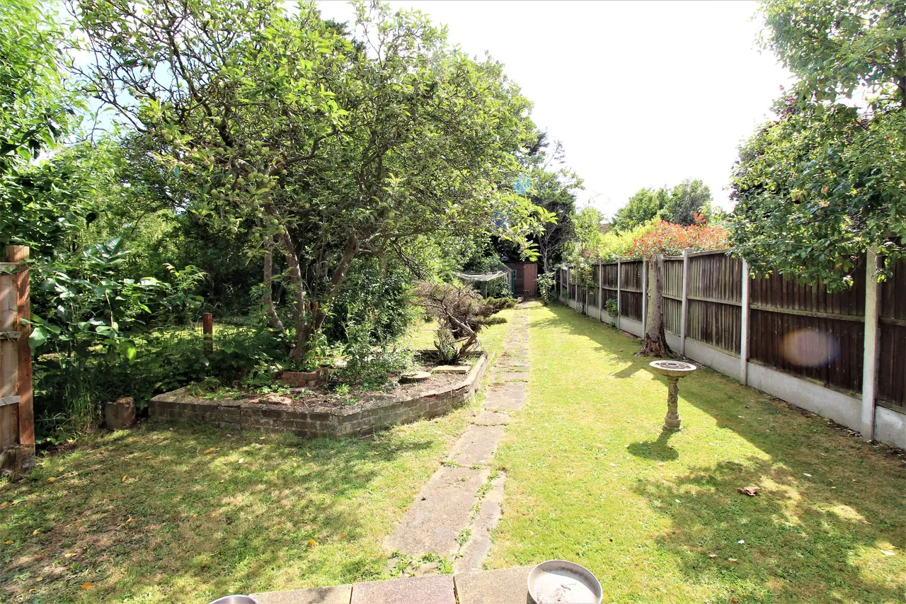 Fairway, Grays, Essex, RM16 2AD, photo 7