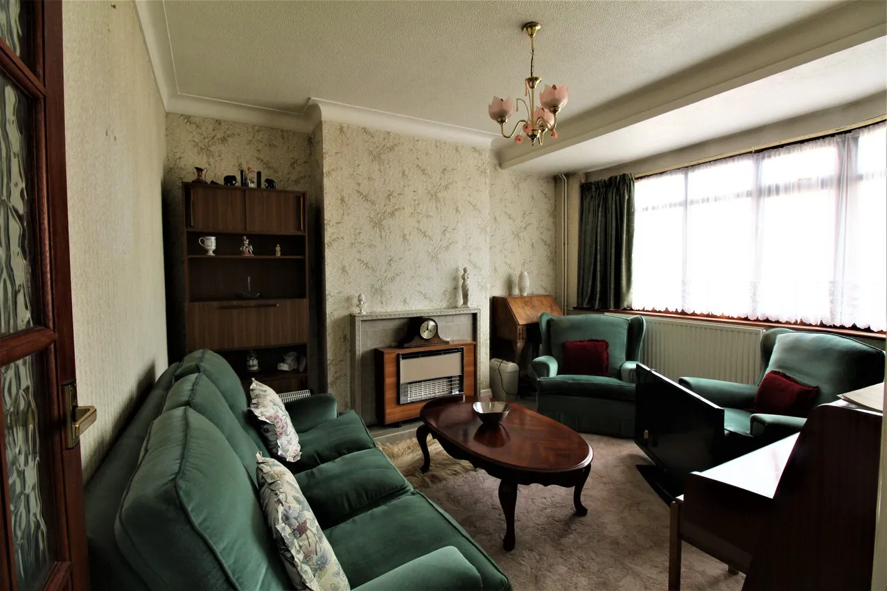 Fairway, Grays, Essex, RM16 2AD, photo 2