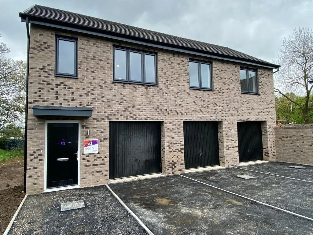 2 bed character property to rent — Woodyard Avenue, CHESTERFIELD