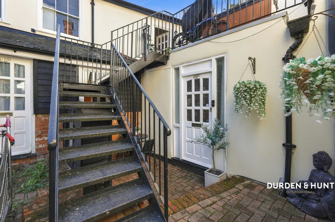1 bed flat for sale, High Street, Ongar, CM5