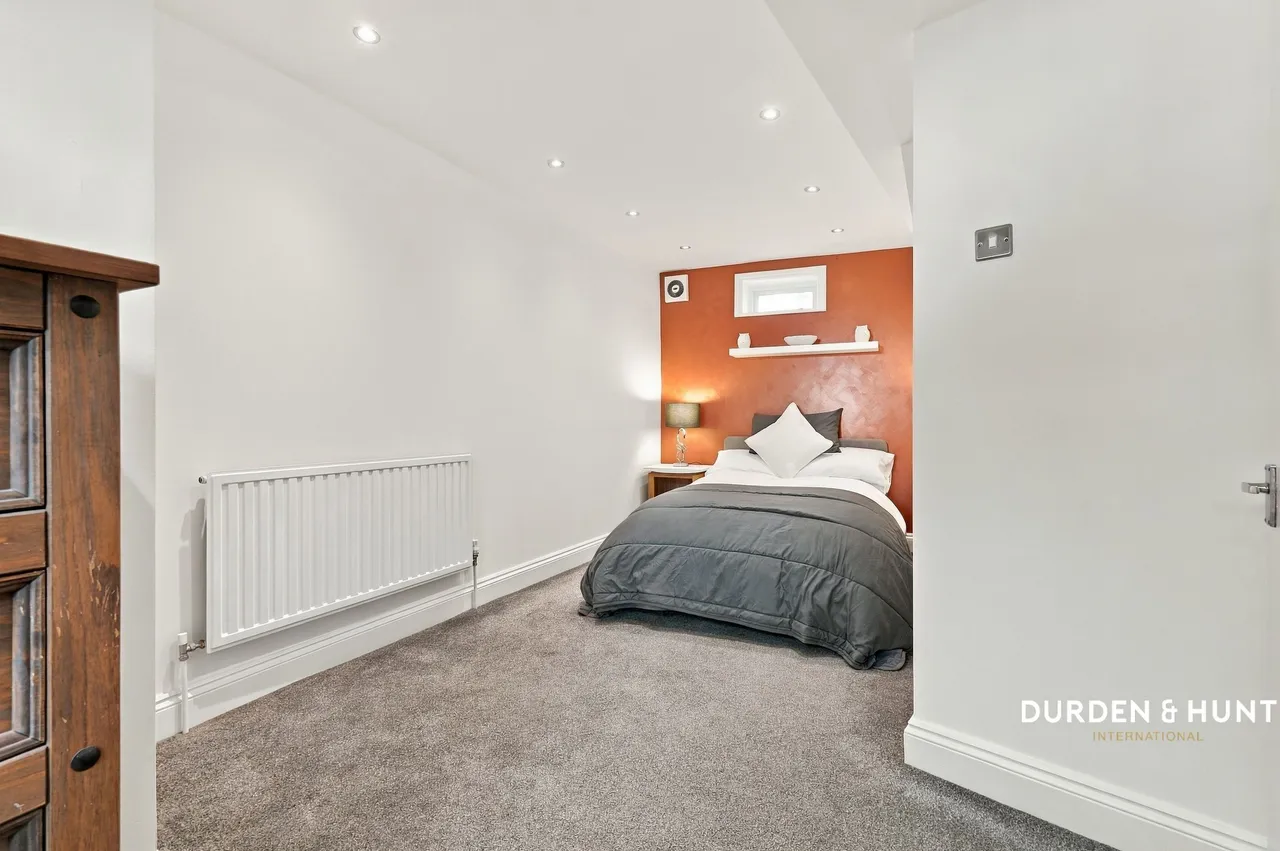 High Street, Ongar, CM5, photo 11