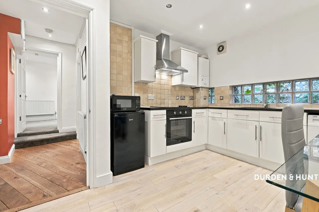 High Street, Ongar, CM5, photo 6