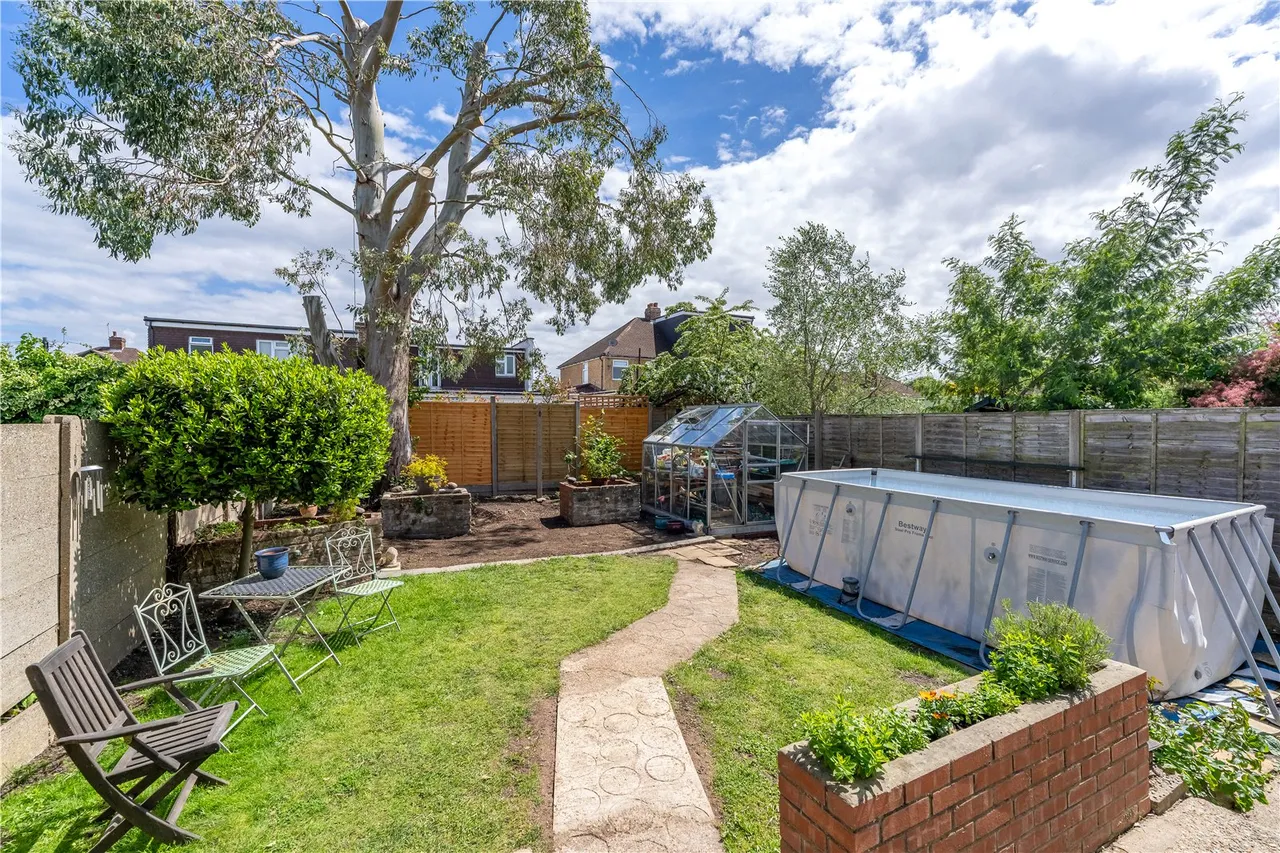 Glasbrook Avenue, Whitton, TW2 6AH, photo 2
