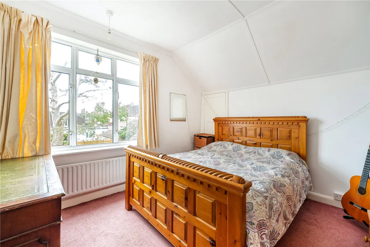 Glasbrook Avenue, Whitton, TW2 6AH, photo 8