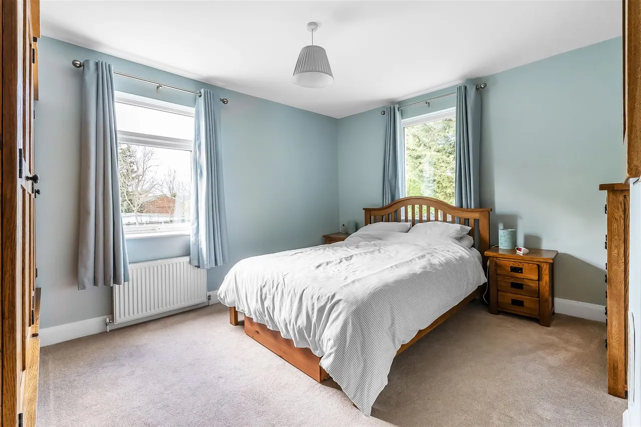 Kingston Road, Leatherhead, KT22, photo 6