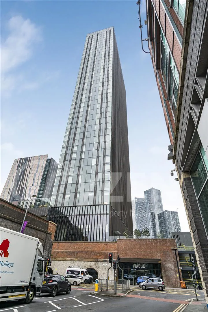 2 bed property for sale — VIADUX, Great Bridgewater Street, Manchester, M1 5LJ