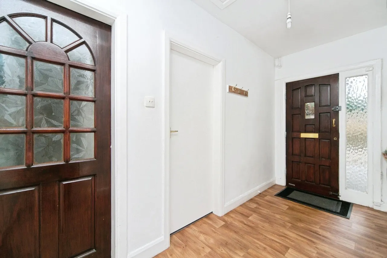 Pen Y Bryn Road, Colwyn Bay, LL29, photo 11