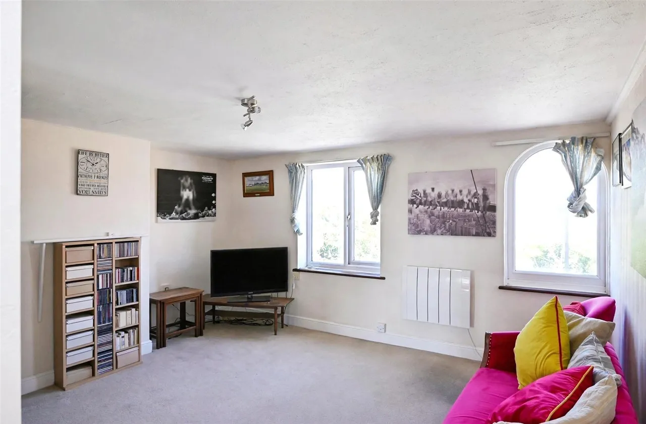 Cussies Row, Midhurst, GU29, photo 2