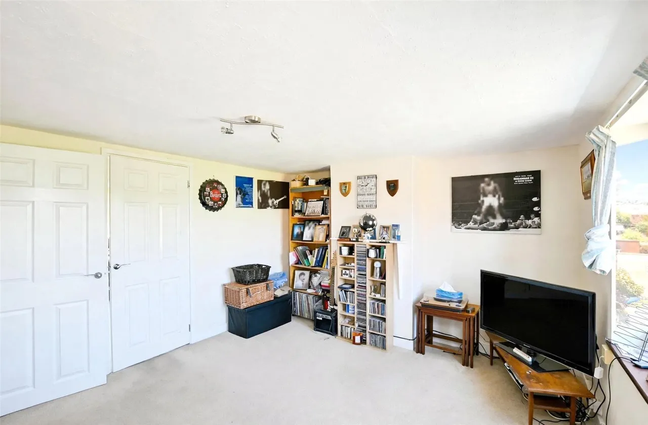 Cussies Row, Midhurst, GU29, photo 4