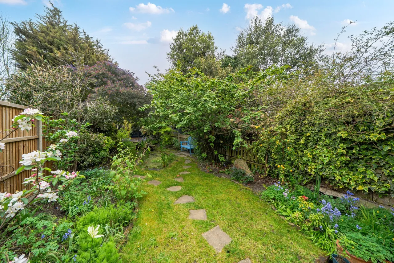 Bowness Road, SE6, photo 16