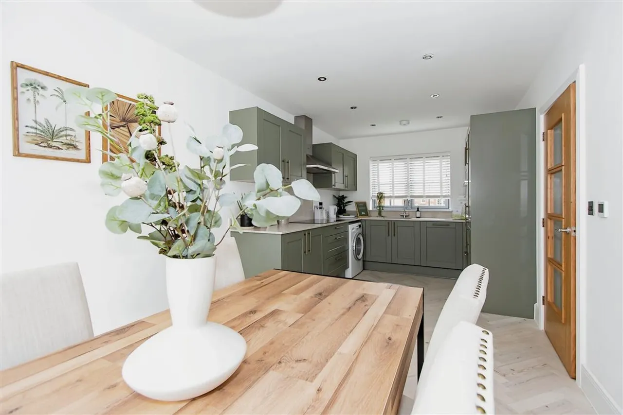 Brockhills Lane, New Milton, BH25, photo 7
