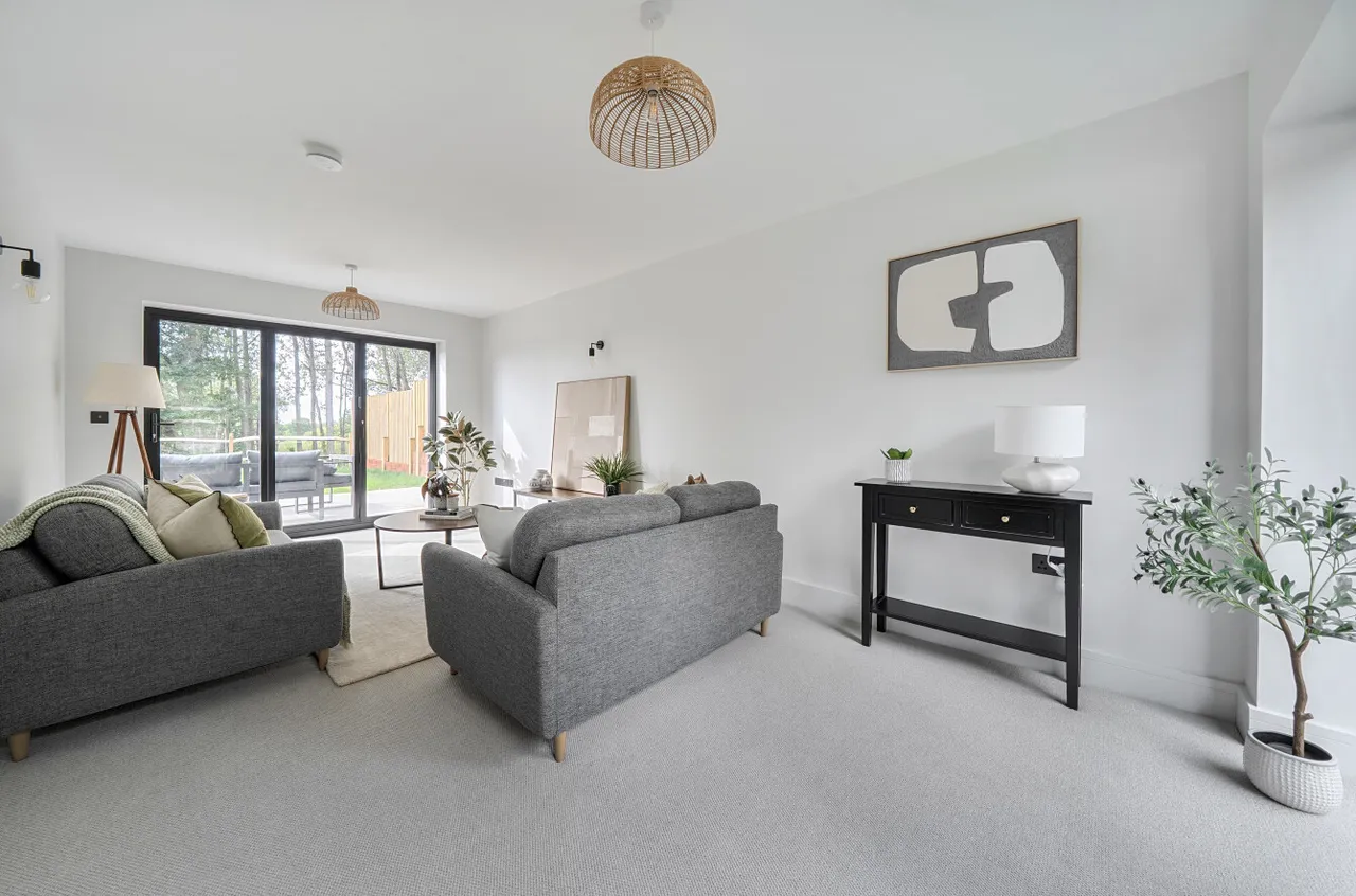 Knowle Lane, Horton Heath, SO50, photo 2